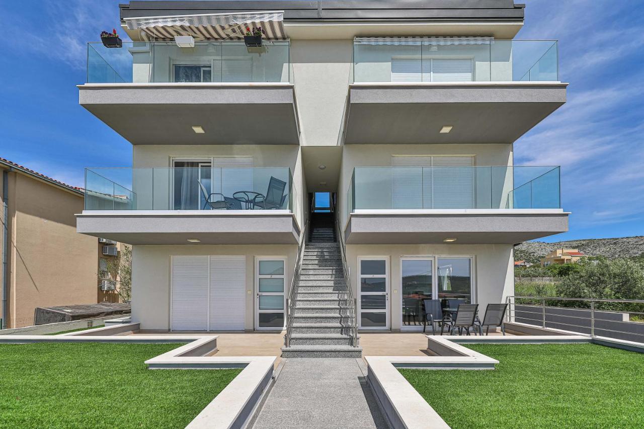 Sea View Apartment Trogir Exterior foto